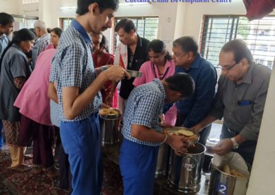Lunch offered to school children on special event